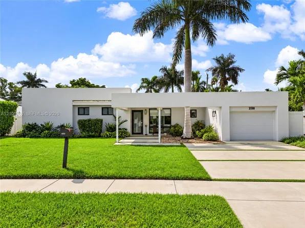 2130 Alamanda Dr, North Miami, FL 33181