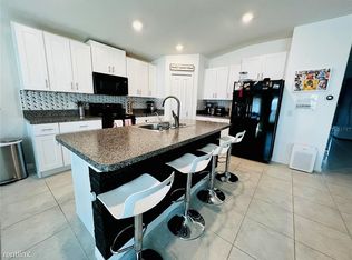 3108R Lytton Hall Dr, Zephyrhills, FL 33540