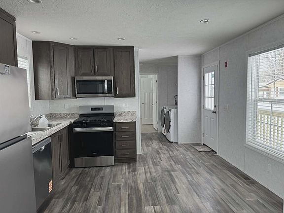 3rd image of 244 Shattuck Hill Road #D-1