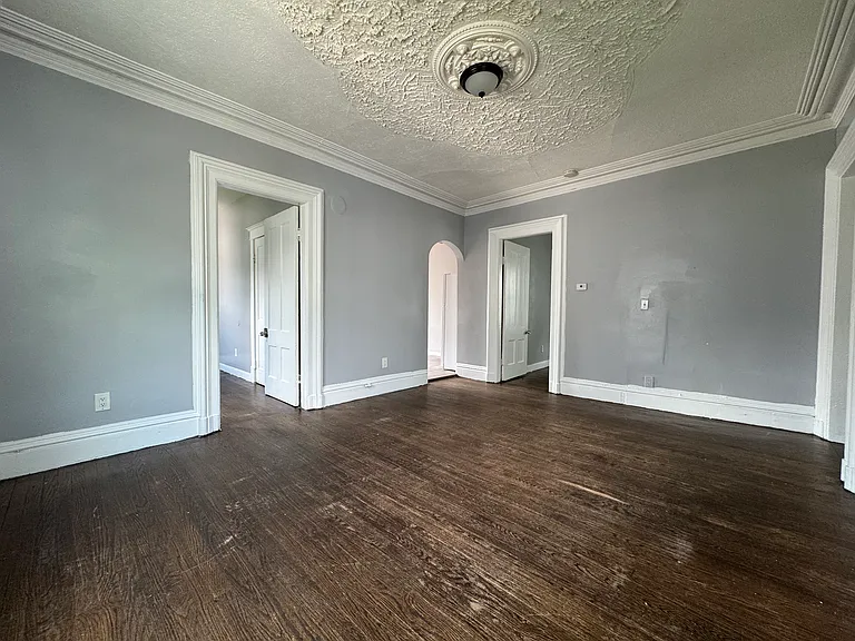 499 Dixwell Ave #2 — Photo 1