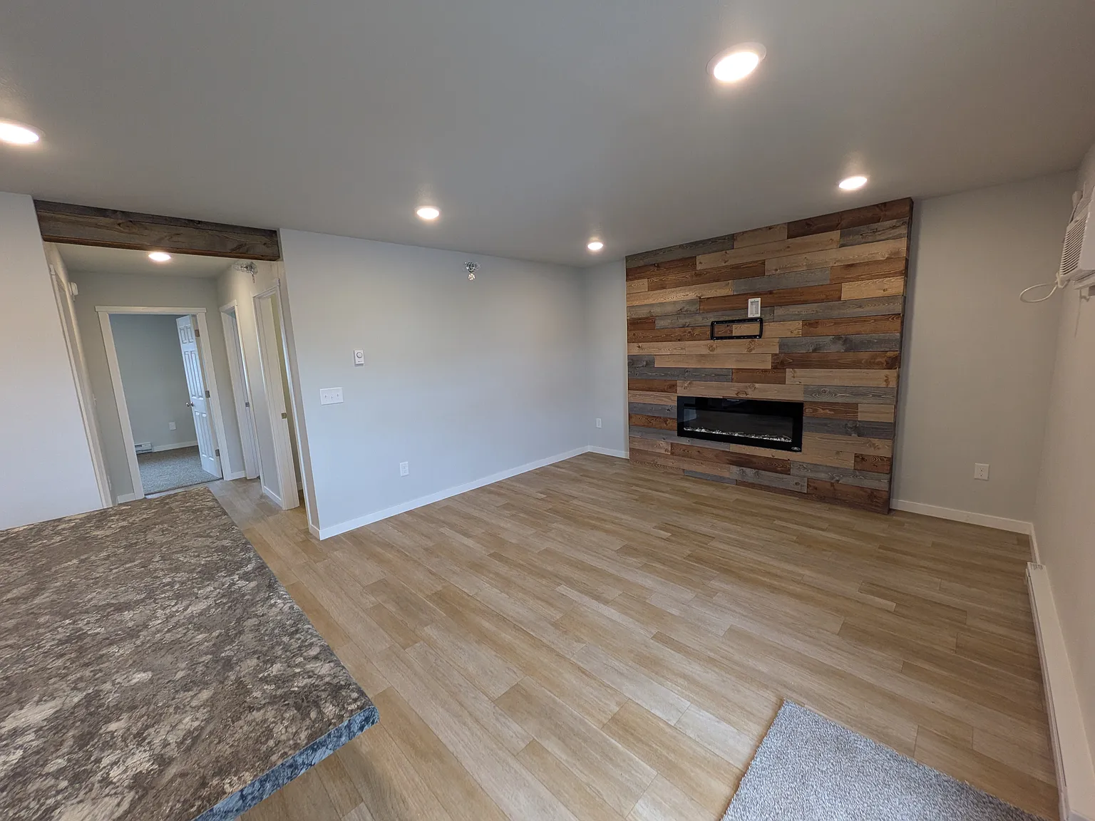 2 bed, 750 sqft, $900 — Photo 4