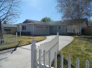 105 Juniper Rd, Big Pine, CA 93513