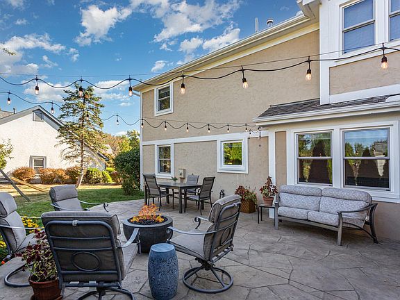 3rd image of 309 Whetstone Dr E