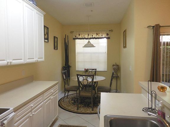 5th image of 106 Lighthouse Cir APT E