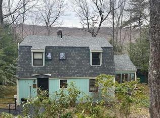 319 Chalk Pond Rd, Newbury, NH 03255