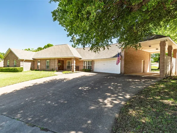 703 W Simmons St, Weatherford, TX 76086