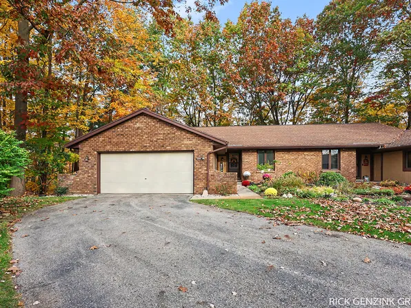 4685 Ottawa Creek Dr, Allendale, MI 49401