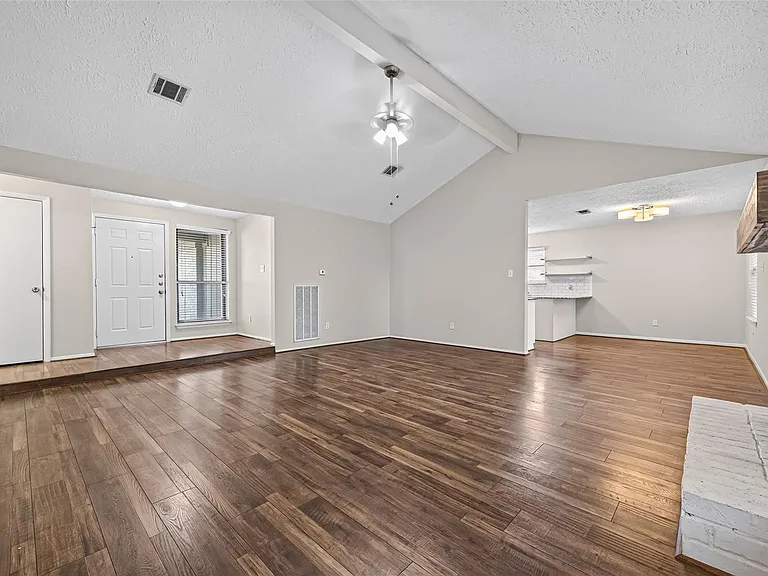 5346 King Richard Dr — Photo 6