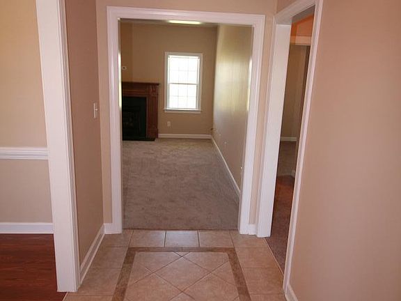 4th image of 510 Church Of God Rd