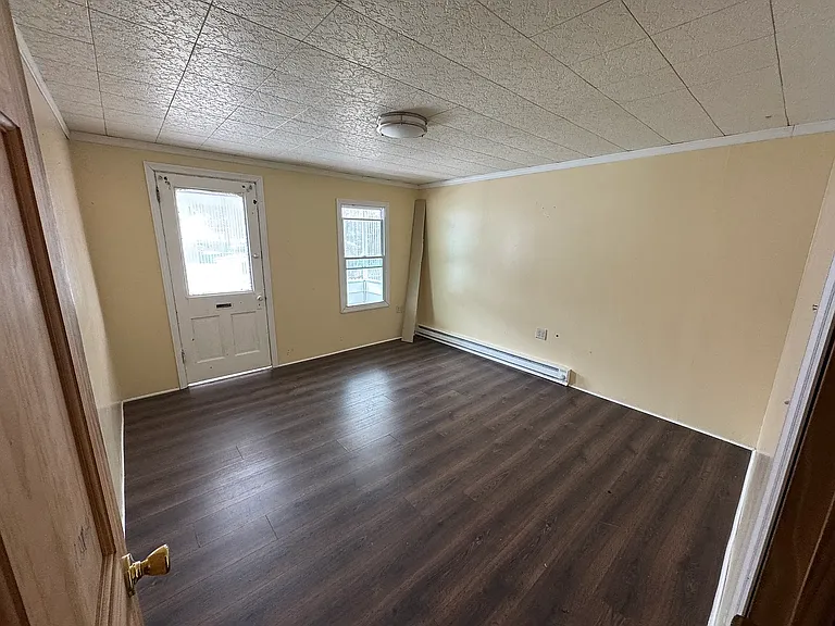 217 S South St — Photo 11