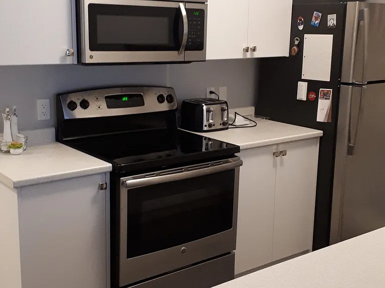 112 King St E #710 — Photo 5