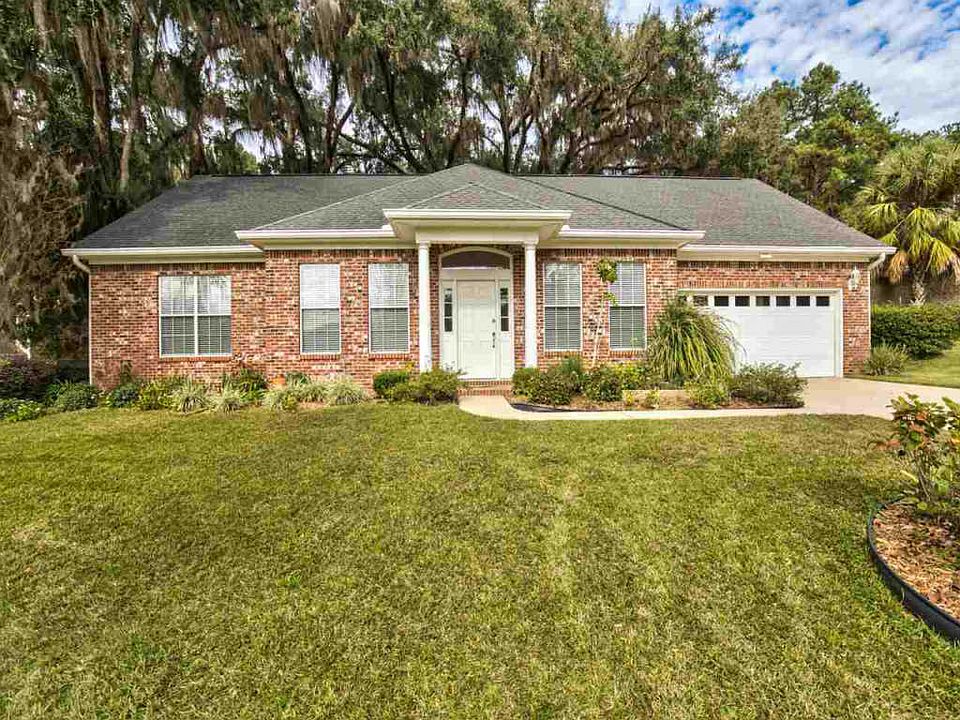 1st image of 837 Eagle View Dr
