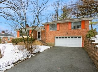 10 Woodfern Rd, Summit, NJ 07901