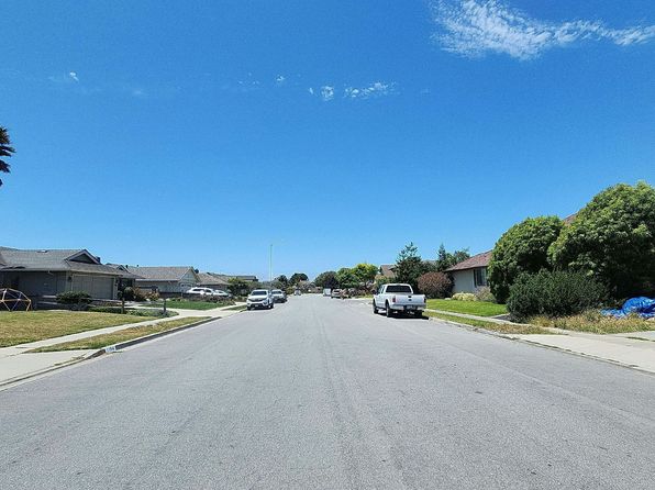 1195 Loyola Dr, Salinas, CA 93901
