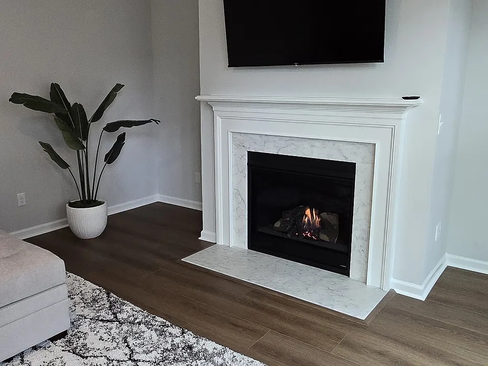 Gas Fireplace!