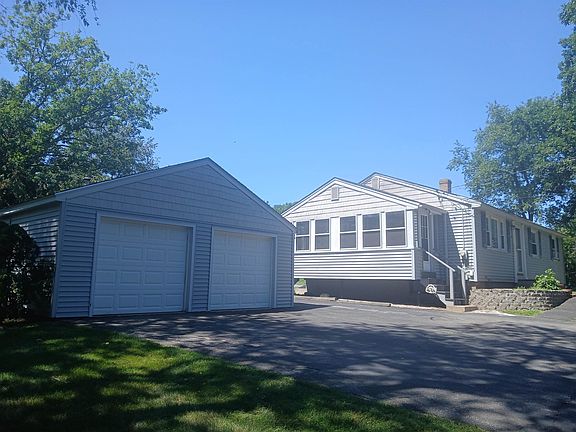 2nd image of 33 GENERAL PULASKI DRIVE