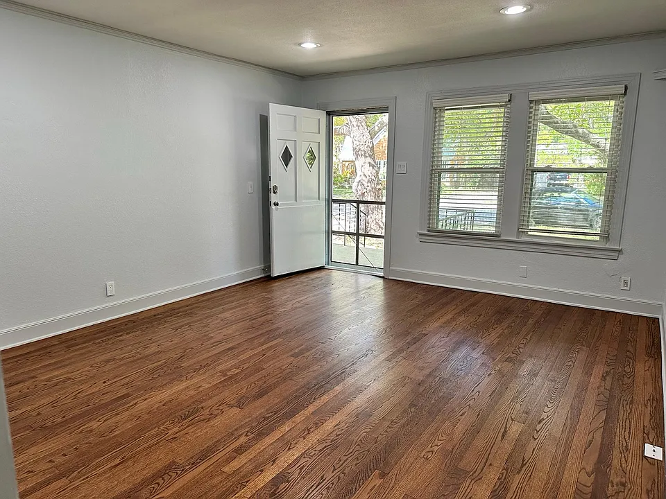Unit B - Living Room Quite, original refinished hardwood floors