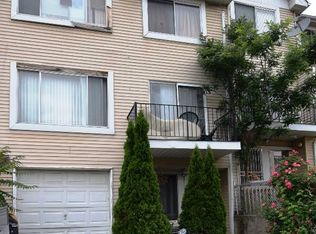 18 Tappen Ct, Staten Island, NY
