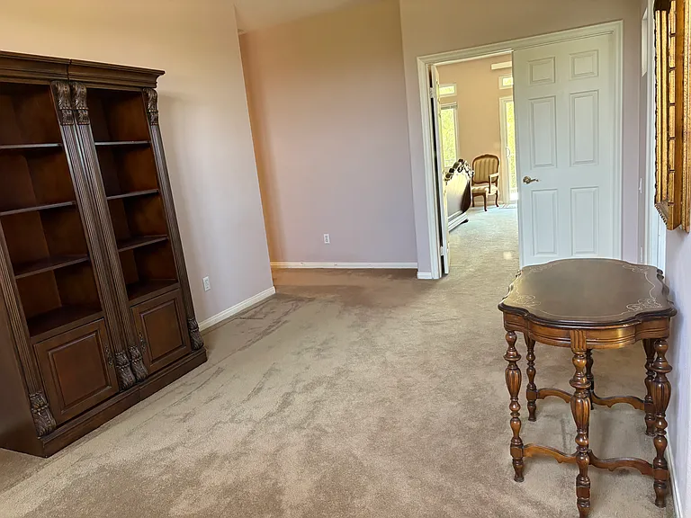 524 Golden West Dr — Photo 18