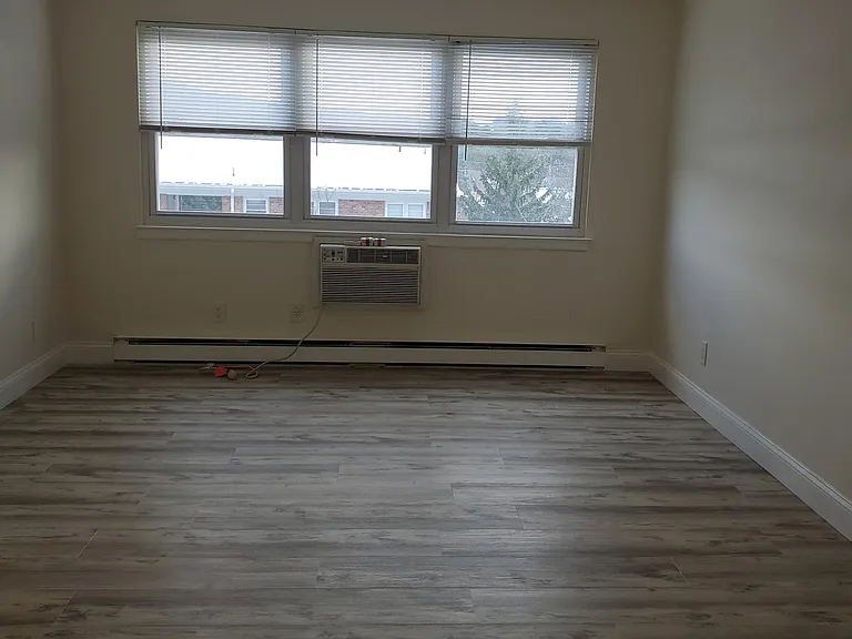 100 Pierson Miller Dr #C52 — Photo 3