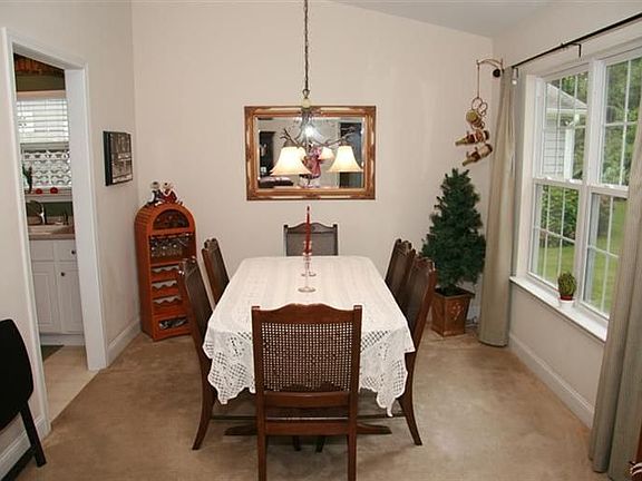 3rd image of 5212 Minnesota Dr