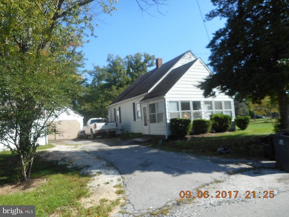 2nd image of 7214 Webster Ln
