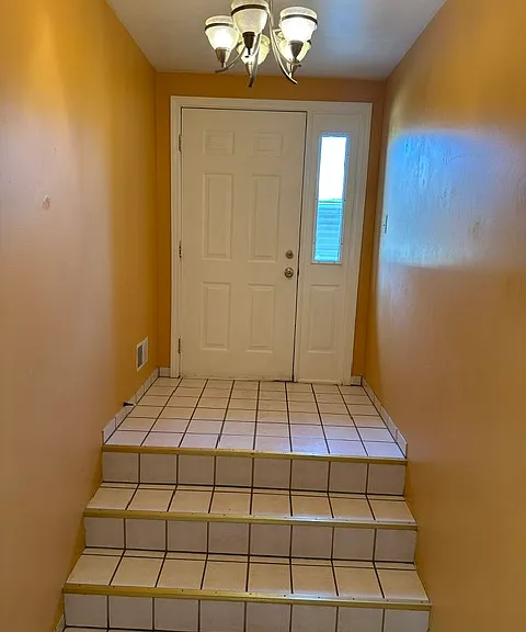 2112 Terrace Dr — Photo 5