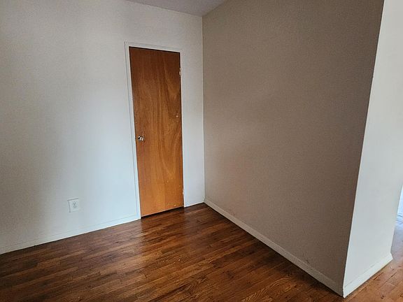 5th image of 119 Lyman Ave APT 2C