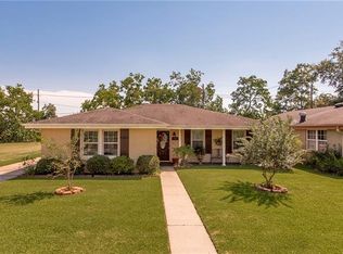 112 Sable Dr, Arabi, LA 70032