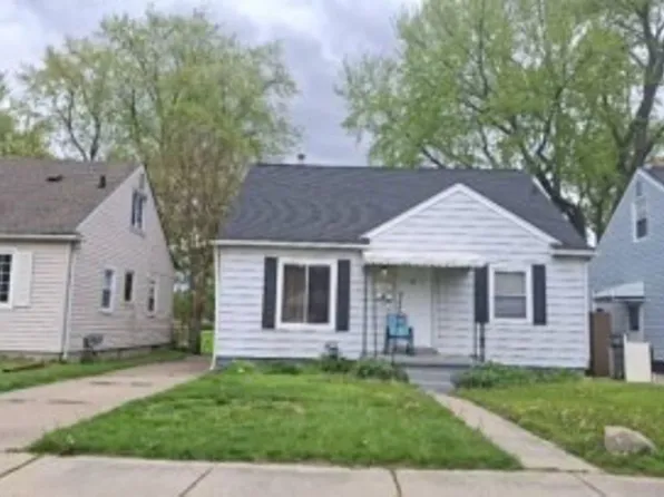 17761 Wexford St, Roseville, MI 48066