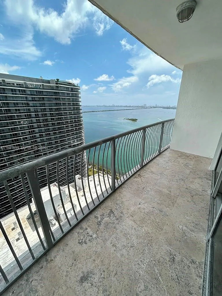 Opera Tower Condo — Photo 3