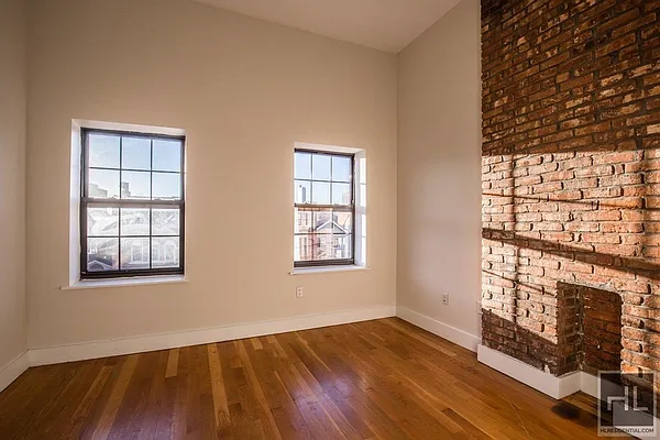 Rented by Highline Residential | media 17