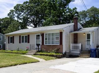 81 Wingate Ave, Warwick, RI 02888