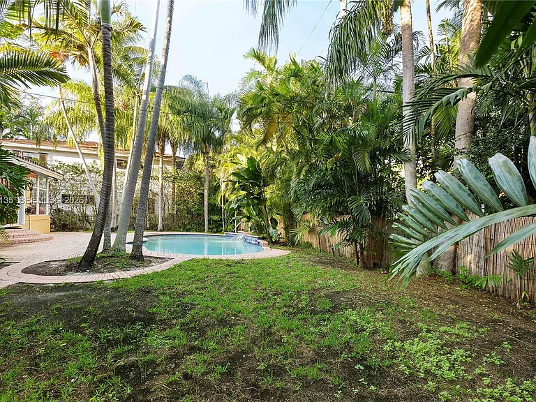 6315 Maynada St — Photo 34