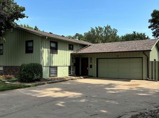 3012 & 3014 S Phillips Ave, Sioux Falls, SD 57105