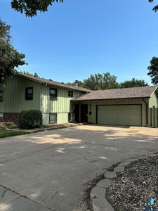 3012 & 3014 S Phillips Ave, Sioux Falls, SD, 57105