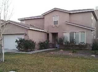 2848 E Newgrove St, Lancaster, CA 93535