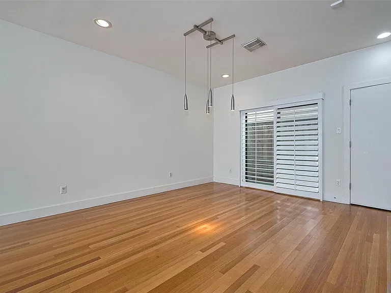 4331 Eigel St — Photo 12