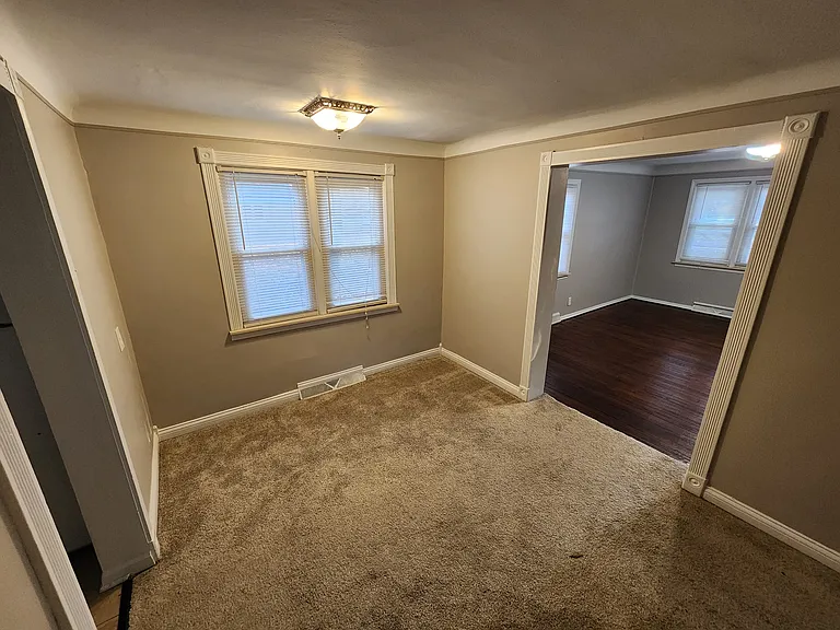 1353 S Linville Ave — Photo 6