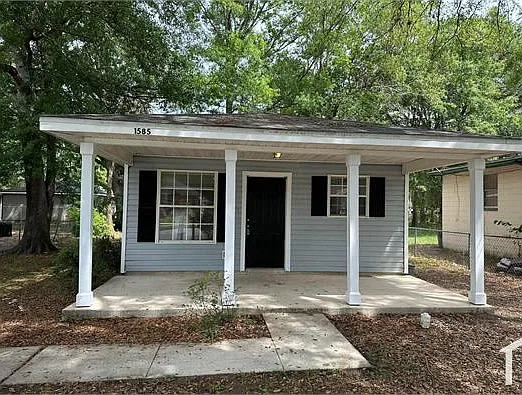 2 bed, 860 sqft, $1,200 — Photo 2