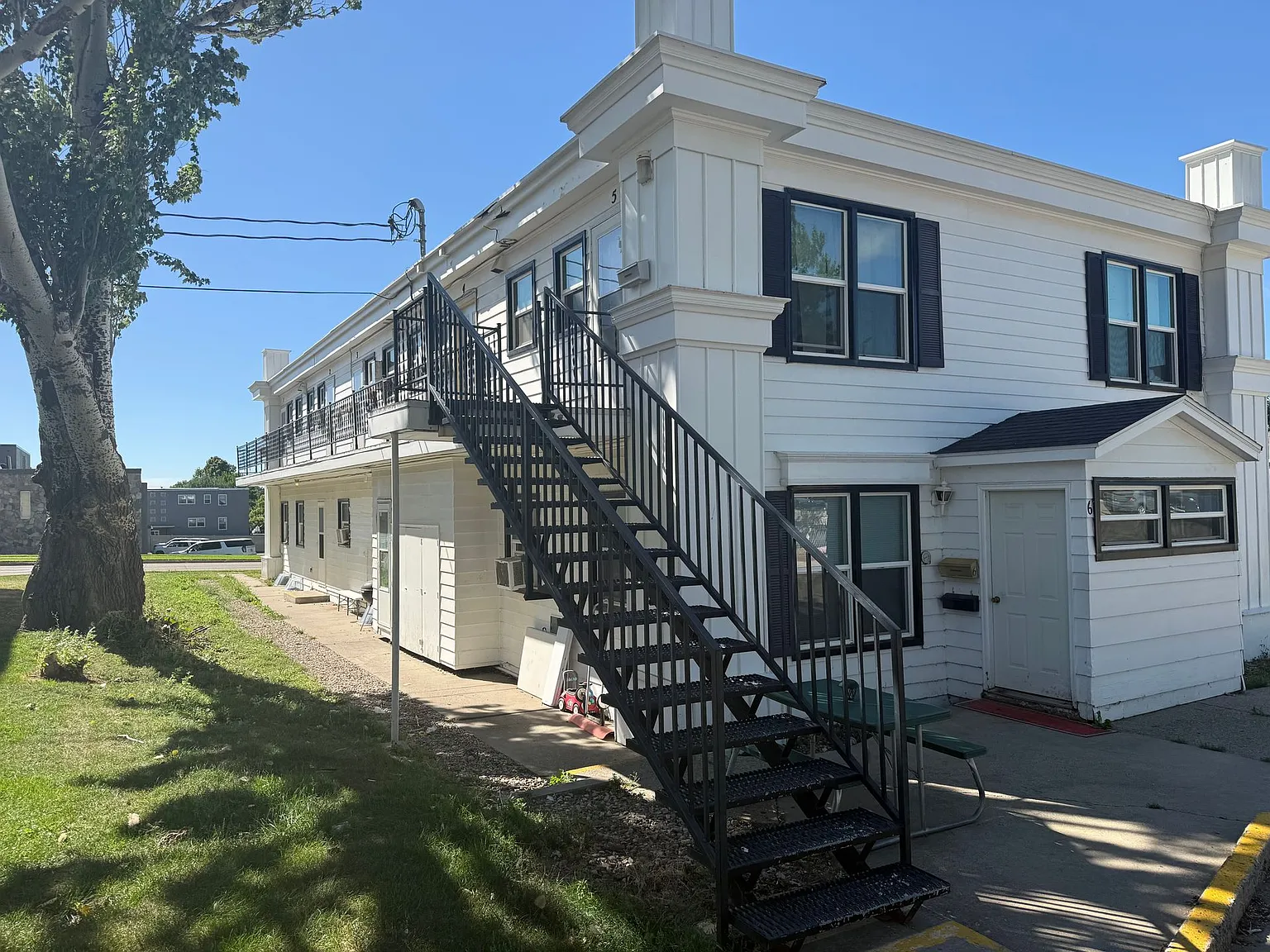 Studio, 1.0 bath, 565 sqft, $815 — Photo 4
