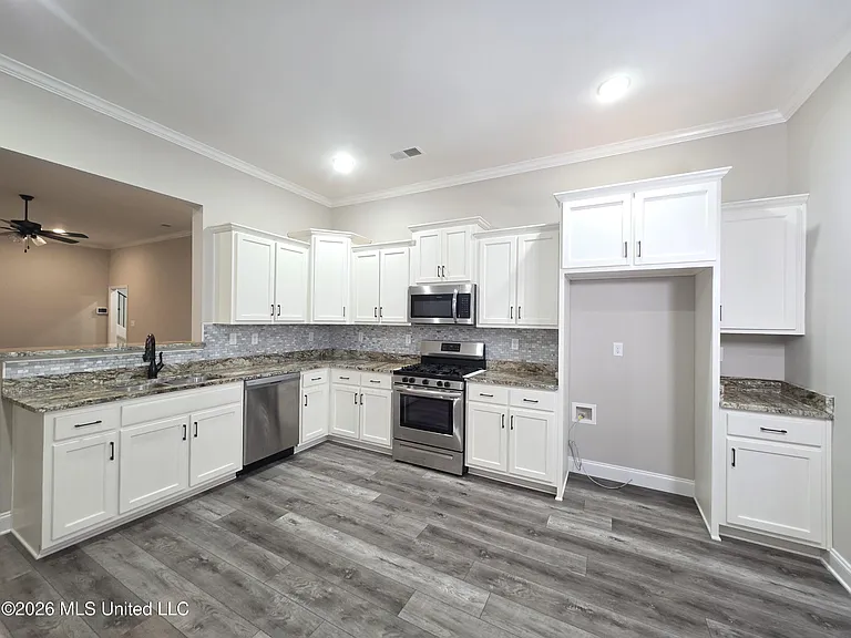 5175 Watson View Dr — Photo 6