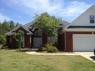 1st image of 525 Jasmine Ln