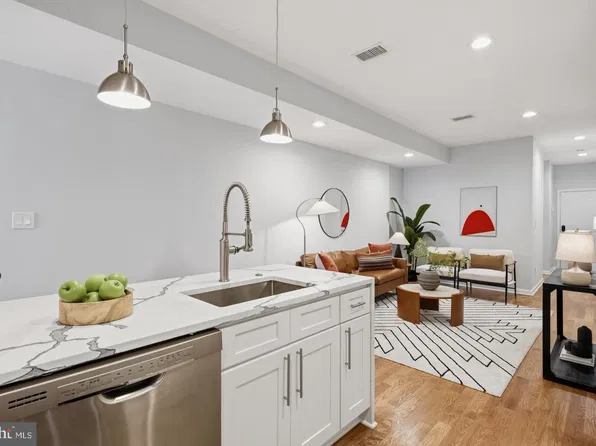 740 Fairmont St NW #A, Washington, DC 20001