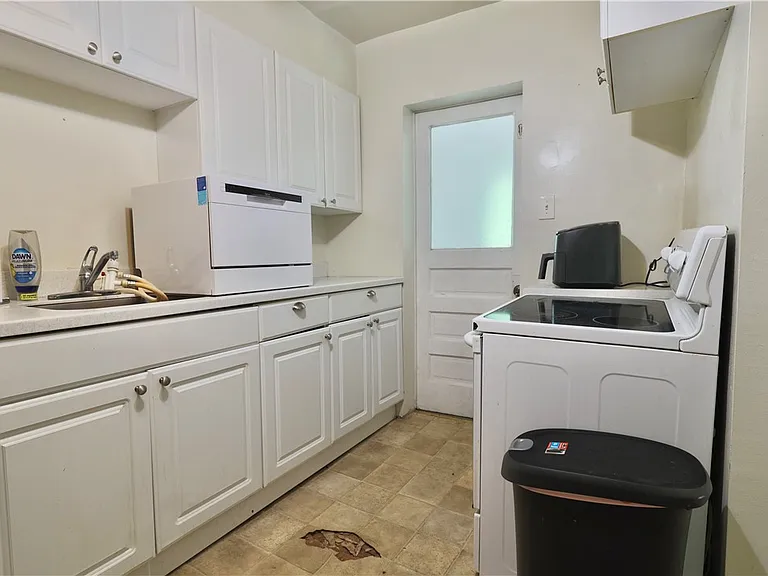 2324 Murray Ave — Photo 12
