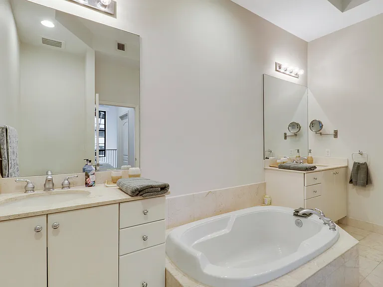 801 S Olive Ave #223 — Photo 21