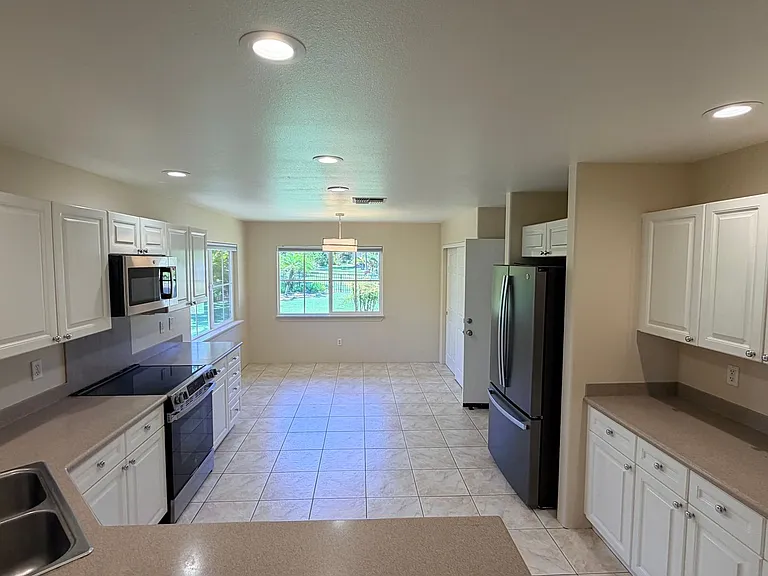 23 Kiekiena Pl — Photo 5
