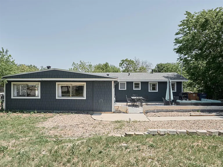 7706 Delafield Ln — Photo 28