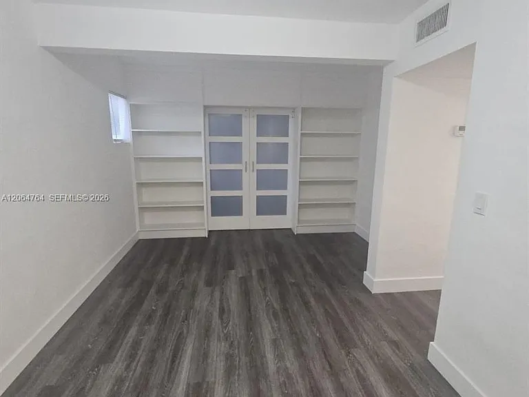 7435 Byron Ave #5 — Photo 6