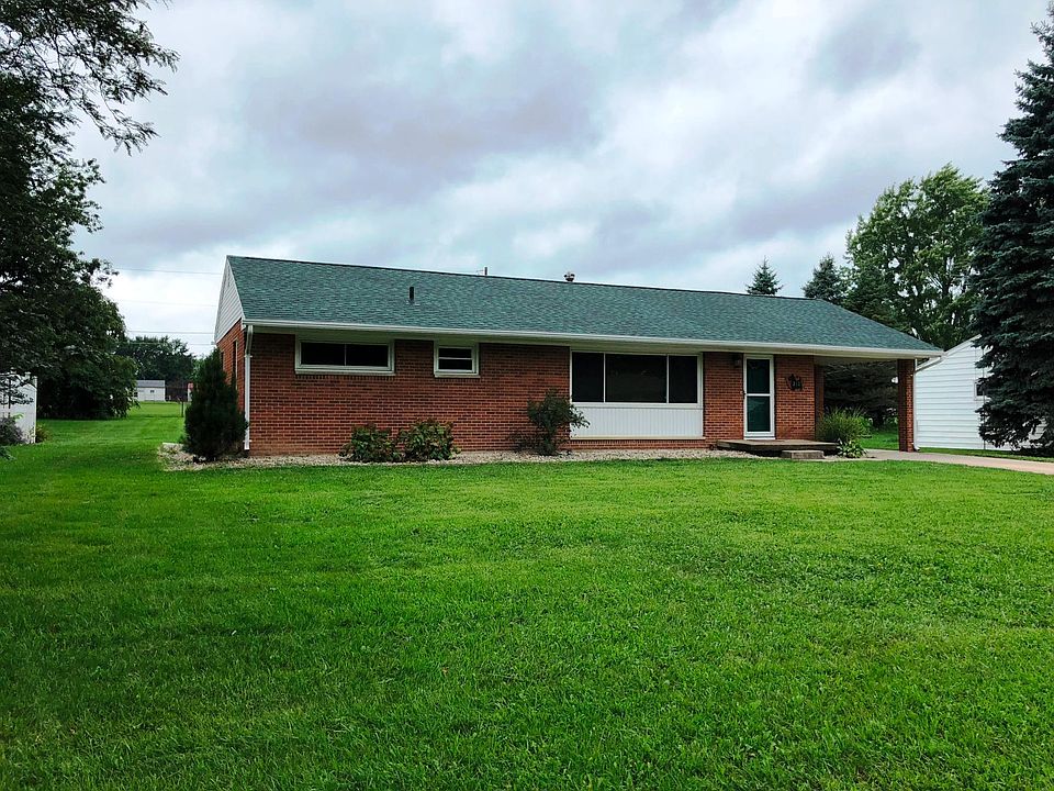 1st image of 210 Levering Dr